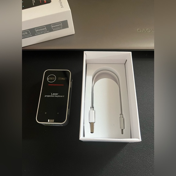 Bluetooth Laser Projection Keyboard - Picture 4 of 7